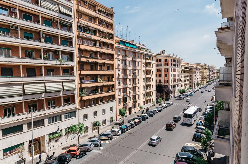 Adriano Augusto Bed & Breakfast Rome Exterior photo