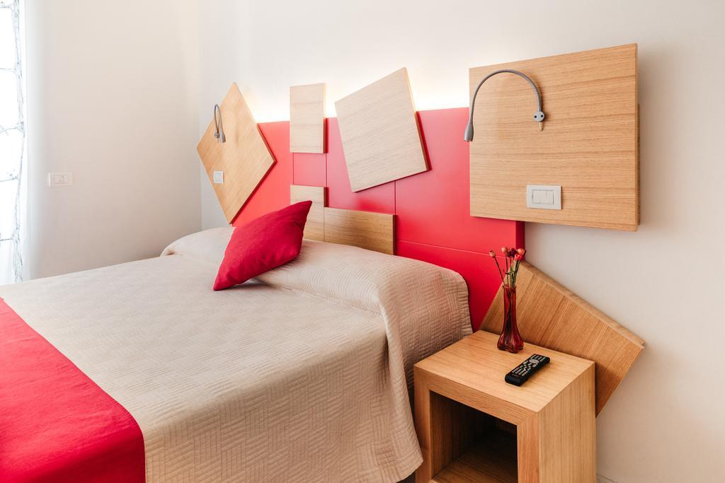 Adriano Augusto Bed & Breakfast Rome Room photo